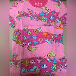 Two piece, shirt and shorts